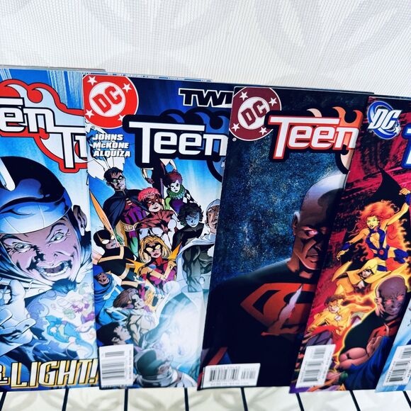 Teen Titans 20-30 32-39 Lot Zatara Infinite Identity Crisis Brother Blood - Picture 3 of 7